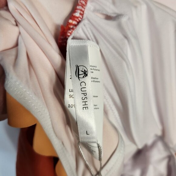 CUPSHE One Piece Scalloped Ruffles Swimsuit - NWT Orange And Peach Color. Large - Picture 6 of 6